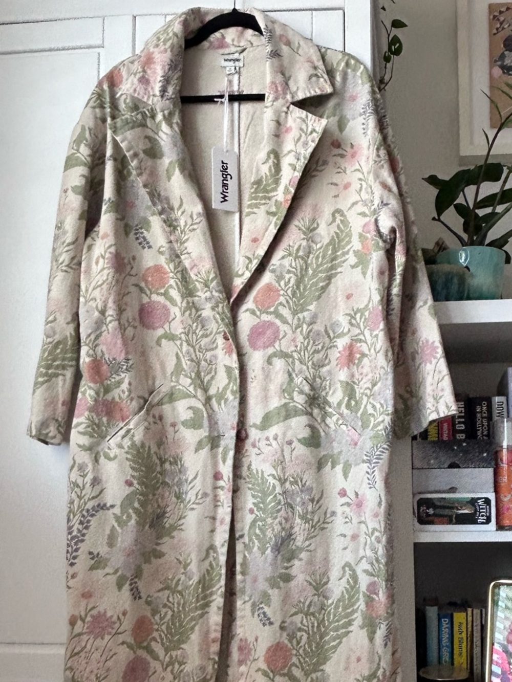 Wrangler X Free People Cream Floral Button-Up Jacket with Pink and Green Print - Picture 5 of 14